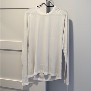 Lululemon long sleeve. Mens size L